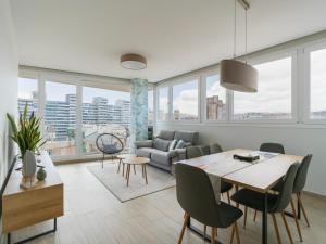 Χώρος καθιστικού στο Ocean Sunset Suite Las Canteras