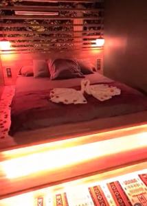 Ένα ή περισσότερα κρεβάτια σε δωμάτιο στο Evening Spa Package 9pm to Noon