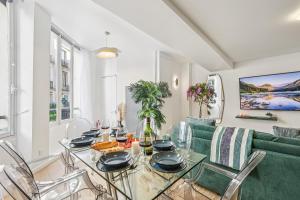 Istumisnurk majutusasutuses Lavie Maison jacuzzi Saint Germain