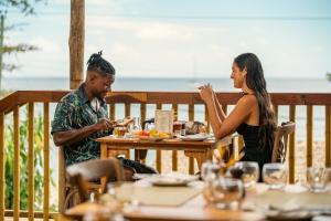 Фотография из галереи Beach House Beau Vallon в Бо-Валлон +52 фотографии