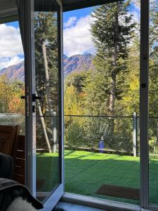 Gallery image of Casa moderna en el bosque y montaña in Villa La Angostura
