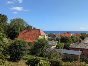 Φυσικό τοπίο κοντά σε αυτή η παραθεριστική κατοικία +24 φωτογραφίες