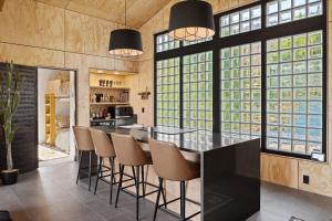 Η κουζίνα ή μικρή κουζίνα στο OMI Loft