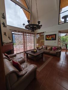 Gallery image of Amplio Chalet en el Lago Calima in Restrepo