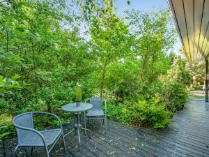 Taman di luar Holiday Home Tenaya - 200m to the fjord by Interhome