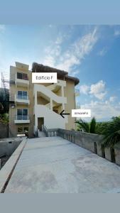 a building with the name fendoff ff and the abbreviation at Almare F4 in Puerto Escondido