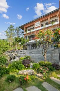 Κήπος έξω από το Aika Garden