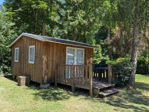 Κήπος έξω από το Camping Chantecler