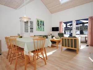 Χώρος καθιστικού στο Apartment Benta - 150m to the inlet by Interhome