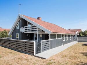 Budova, kde se prázdninový dům nachází