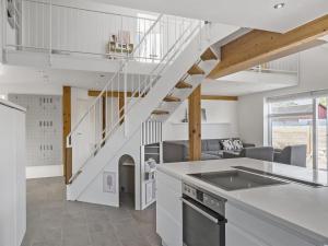 Kuchyň nebo kuchyňský kout v ubytování Holiday Home Atanasij - from the sea by Interhome + 15 fotografií