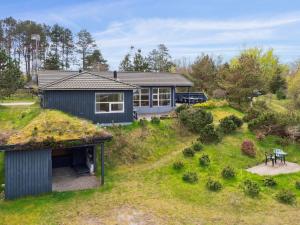 Zahrada ubytování Holiday Home Farah - 275m from the sea by Interhome