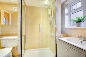 Vannituba majutusasutuses Sunset Cottage +7 fotot