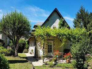 Κήπος έξω από το Gîte de France La rapiette 3 épis - Gîte de France 4 personnes MAE-3701