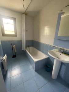 Koupelna v ubytování La campagne près de la ville