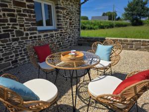Φωτογραφία από το άλμπουμ του House for 4 people σε Folligny