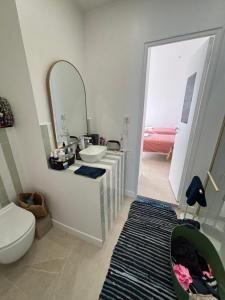 Ένα μπάνιο στο Chambre chez l'habitant