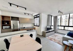 Η κουζίνα ή μικρή κουζίνα στο Apartamento de Alto Padrão no Cambuí
