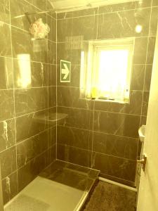 Koupelna v ubytování High class accommodations 10 + 14 fotografií