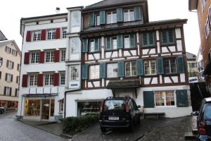 The building in which Az apartmant is located
