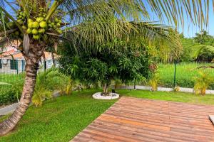 Taman di luar Villa Le Maroni