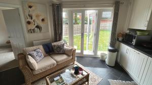 Gallery image of Comfortable 5-Guests Abode - In Quiet Village in Lincolnshire +23 photos