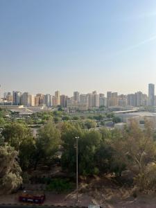 Γενική άποψη της πόλης Κουβέιτ ή θέα της πόλης από  αυτό το διαμέρισμα