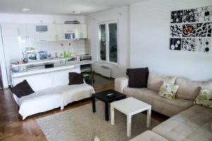 Köök või kööginurk majutusasutuses Apartment Royal Savina-free garage