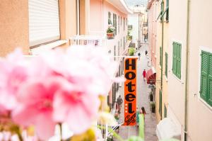 Fotografie z fotogalerie ubytování Hotel Giongo v destinaci Spotorno