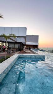 Bazén v ubytování Studio Premium no Meireles - a 500 m da Beira Mar nebo v jeho okolí