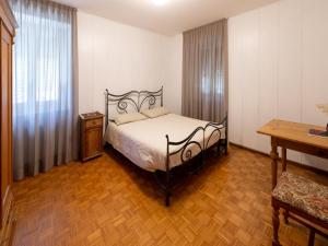 Giường trong phòng chung tại Pink Lady Spacious Apartment in Brez