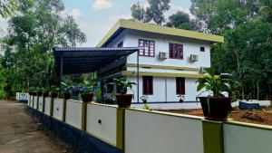 Budova, kde se ubytování v soukromí nachází + 42 fotografií