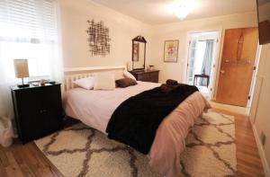 Ένα ή περισσότερα κρεβάτια σε δωμάτιο στο Private Oasis Ranch • In Town Princeton • 2BR/2B