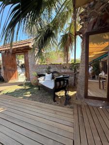 Fotografie z fotogalerie ubytování Poolside Family Stone Studio and Breakfast Included v destinaci Ayvalık