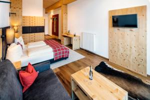 Hotel Sedona Lodge客房内的一张或多张床位
