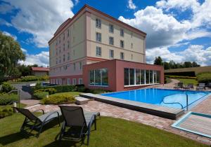 Swimmingpoolen hos eller tæt på Francis Palace