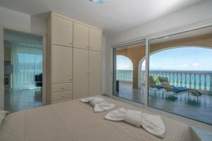 Postel nebo postele na pokoji v ubytování Playa Del Zante, By TK Property Management
