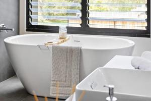 Φωτογραφία από το άλμπουμ του The Gables - Luxury Pool & Fire Pit 2min Beach σε Blairgowrie