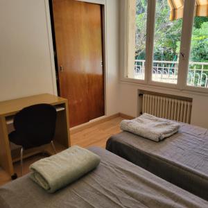 Katil atau katil-katil dalam bilik di Beautiful house on large wooded grounds of 1600 m2 +25 gambar