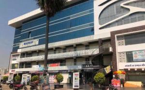 Imagen de la galería de Hotel O Troventa Inn, en Surat 8 fotos más