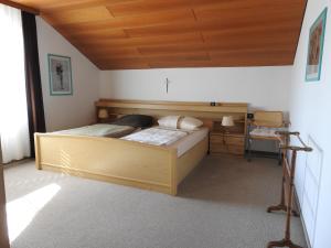 Ένα ή περισσότερα κρεβάτια σε δωμάτιο στο Ferienwohnung Schleibinger