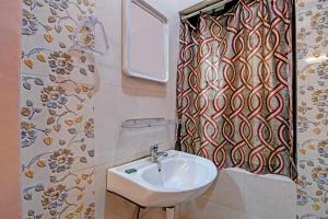 Ένα μπάνιο στο OYO 16535 Chilika Residency +21 φωτογραφίες