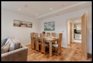 Køkken eller tekøkken på Tallyn House 202