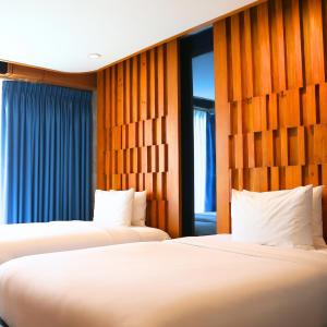 マリベレスにあるAqua Fun Hotel Camaya Coastのギャラリーの写真