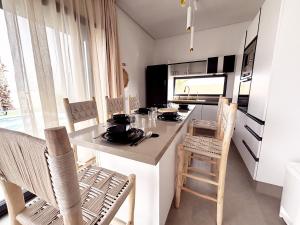 Kuchyň nebo kuchyňský kout v ubytování Villa Marrakech DAR JAHYR