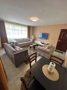 Afbeelding uit fotogalerij van Ecostay 3bedroom ground floor in Kisumu