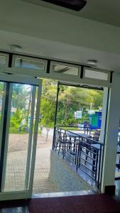 Κήπος έξω από το Service Appartment baga +3 φωτογραφίες