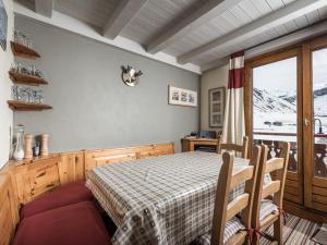 Χώρος καθιστικού στο Appartement rénové à Tignes le Lac avec Balcon et WIFI - FR-1-502-382