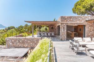 Naturlandskabet i nærheden af villaen