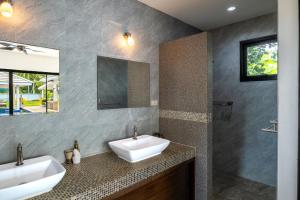 Phòng tắm tại Villa Florida Calme Tropical Grande Piscine +30 ảnh